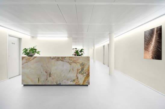 Slider image (3) Anagen - Hair Transplant Clinic in Switzerland